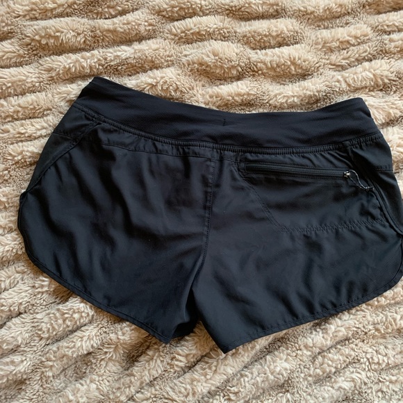 Patagonia Nine Trails Shorts 4” - Picture 3 of 3